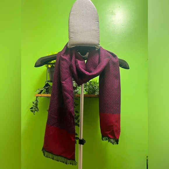 Steel and Jelly Scarf - Picture 4 of 4